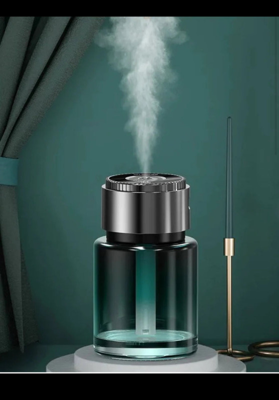 Perfume diffuser transparent