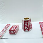 A set consisting of a stove with an incense tray, a oud box